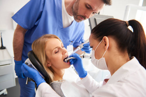 Best Teeth Whitening  in Heyworth, IL